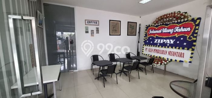 Dijual! Kantor di Gandaria Jakarta Selatan LT 376m2 / LB 890m2 Kawasan Strategis Dijual! Kantor di Gandaria Jakarta Selatan LT 376m2 / LB 890m2 Kawasan Strategis