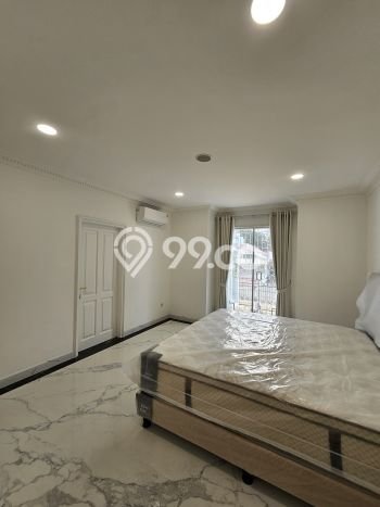 Rumah Luxury Modern Siap Huni di Pondok Indah Jakarta Selatan Rumah Luxury Modern Siap Huni di Pondok Indah Jakarta Selatan