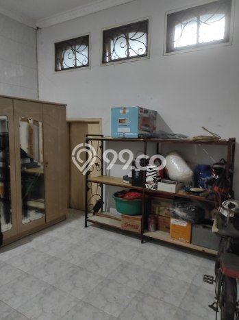 Disewakan Rumah Murah di Semanan Jakarta Barat dengan 5 Kamar Tidur Disewakan Rumah Murah di Semanan Jakarta Barat dengan 5 Kamar Tidur