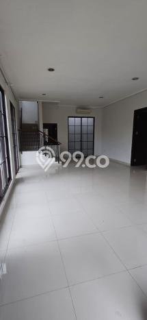 Ready to Use! Luxury House LT 202m2 Desain Elegan di Green Lake City Ready to Use! Luxury House LT 202m2 Desain Elegan di Green Lake City