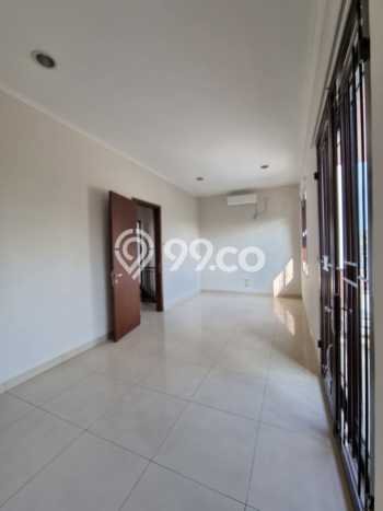 Rumah Minimalis 3 KT LT 105m2 di Green Lake City Rumah Minimalis 3 KT LT 105m2 di Green Lake City