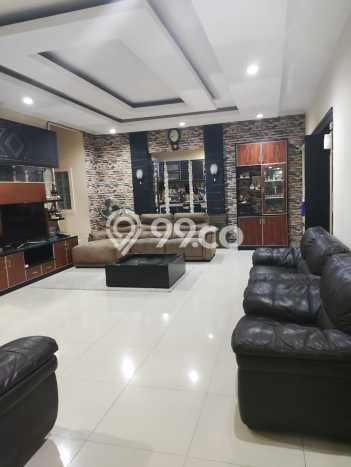Hunian Elit LB 296m2 Siap Pakai Desain Elegan di Modernland, Tangerang Hunian Elit LB 296m2 Siap Pakai Desain Elegan di Modernland, Tangerang