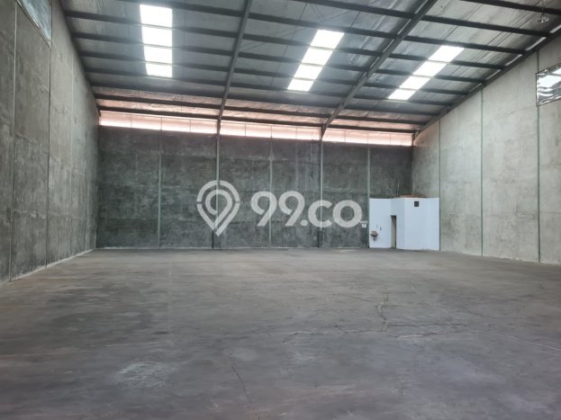 AREA BISNIS! Gudang di Karawaci, Luas 540m², Jalan Strategis AREA BISNIS! Gudang di Karawaci, Luas 540m², Jalan Strategis