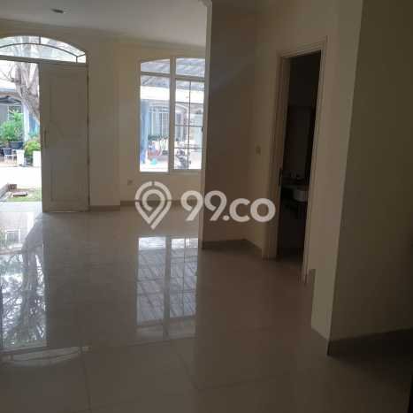 PROPERTI PILIHAN! Rumah di Green Lake City, LT 90m² Bangunan 127m² PROPERTI PILIHAN! Rumah di Green Lake City, LT 90m² Bangunan 127m²