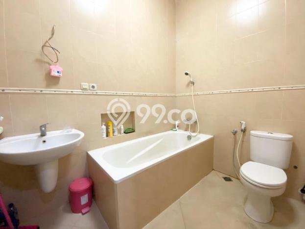 Hunian Asri 4 KT di Tomang, Jakarta Barat - LT 249m² Hunian Asri 4 KT di Tomang, Jakarta Barat - LT 249m²