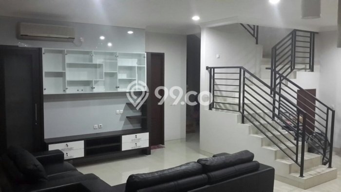 Rumah Lingkungan Asri kawasan Puri Media, Jakarta Barat, Luas 209m² LB 310m² Rumah Lingkungan Asri kawasan Puri Media, Jakarta Barat, Luas 209m² LB 310m²