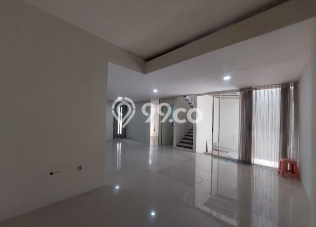 For Sale! Luxury House LT 135m2 Desain Modern di Citraland For Sale! Luxury House LT 135m2 Desain Modern di Citraland