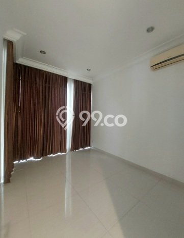 Jarang Ada! Rumah Kontrakan 5 Kamar Bagus Siap Huni Pakuwon Indah Jarang Ada! Rumah Kontrakan 5 Kamar Bagus Siap Huni Pakuwon Indah