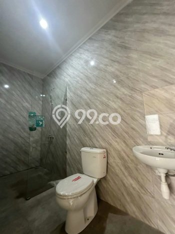 Rumah Luas Asri 4 KT Siap Huni di Darmo permai Surabaya Rumah Luas Asri 4 KT Siap Huni di Darmo permai Surabaya