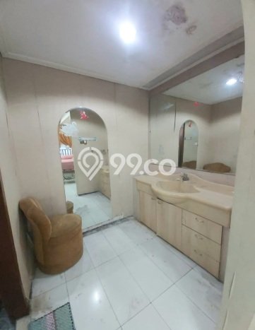 Best Deal Hunian Premium Ideal dan Luas di Genteng, Surabaya Best Deal Hunian Premium Ideal dan Luas di Genteng, Surabaya