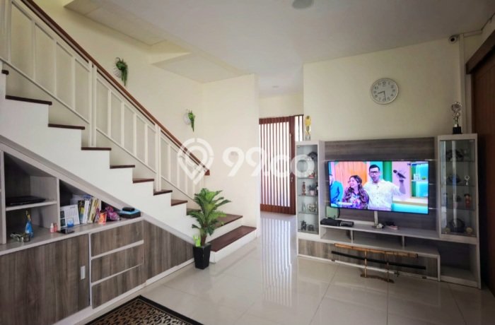 Hunian Mewah Dijual LT 133m2 di Wiyung, Surabaya Hunian Mewah Dijual LT 133m2 di Wiyung, Surabaya