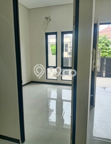 Rumah Modern Cantik 4 Kamar Bisa Langsung Pindah di Mulyorejo Rumah Modern Cantik 4 Kamar Bisa Langsung Pindah di Mulyorejo