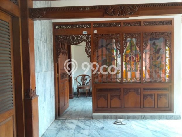 Rumah Luxury Modern Siap Huni di Plombokan Semarang Rumah Luxury Modern Siap Huni di Plombokan Semarang