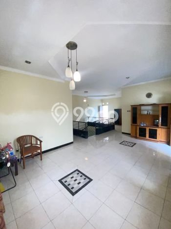 For Sale Hunian Rumah Terawat 4 KT di Ngesrep, Semarang For Sale Hunian Rumah Terawat 4 KT di Ngesrep, Semarang