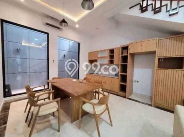 Rumah Elit Modern Tanpa Renovasi di Ngesrep Semarang Rumah Elit Modern Tanpa Renovasi di Ngesrep Semarang