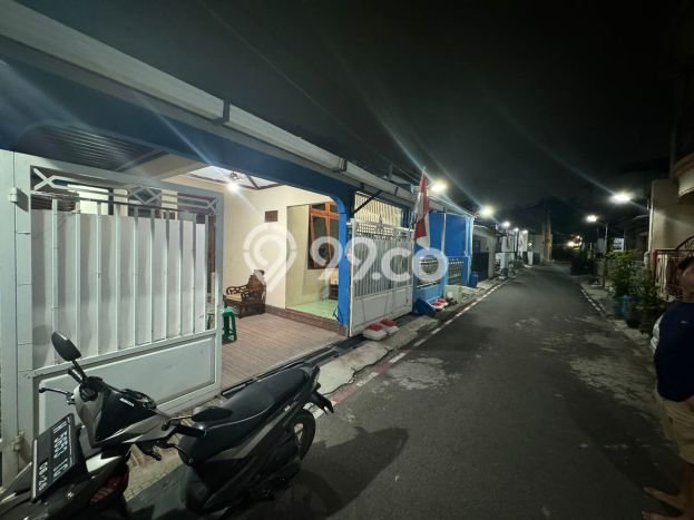 Rumah Terawat kawasan Tembalang, Semarang, Luas 61m2m² Bangunan 90m2m² HARGA MENARIK! Rumah Terawat kawasan Tembalang, Semarang, Luas 61m2m² Bangunan 90m2m² HARGA MENARIK!