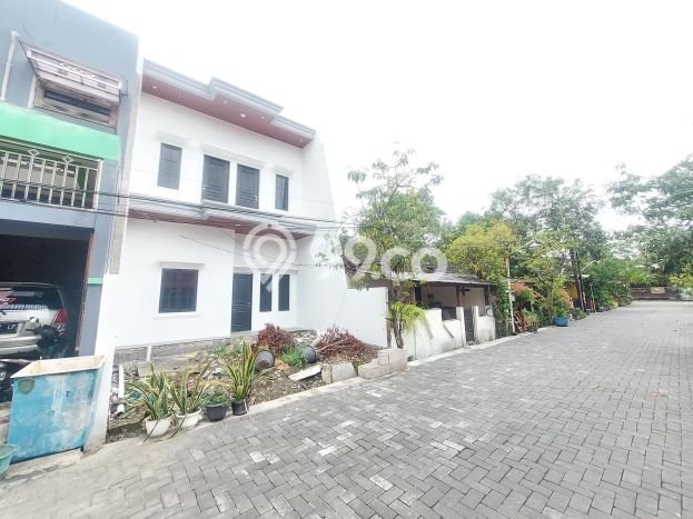 Rumah Modern Cantik 3 Kamar Siap Huni di Pedurungan Rumah Modern Cantik 3 Kamar Siap Huni di Pedurungan