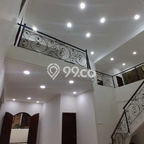 Rumah 5 KT 2 KM di Area , Semarang Rumah 5 KT 2 KM di Area , Semarang