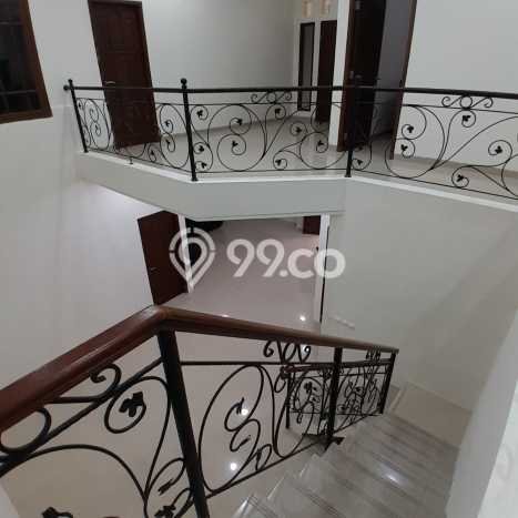 Rumah 5 KT 2 KM di Area , Semarang Rumah 5 KT 2 KM di Area , Semarang