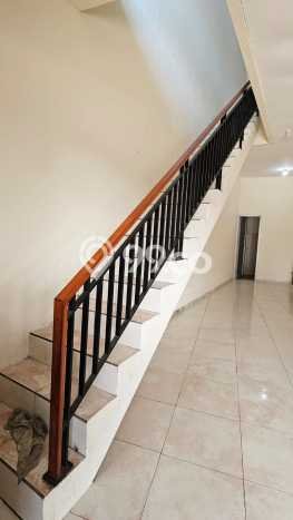 Unit Ruko Dijual di Semarang LT 101m2 & LB 202m2 Unit Ruko Dijual di Semarang LT 101m2 & LB 202m2