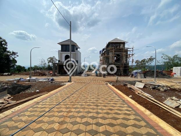 For Sale Rumah 3 Kamar Lokasi Ideal Nyaman dan Strategis di Banyumanik For Sale Rumah 3 Kamar Lokasi Ideal Nyaman dan Strategis di Banyumanik
