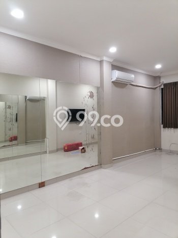 Rumah Luxury Modern Siap Huni di Pegadungan Jakarta Barat Rumah Luxury Modern Siap Huni di Pegadungan Jakarta Barat