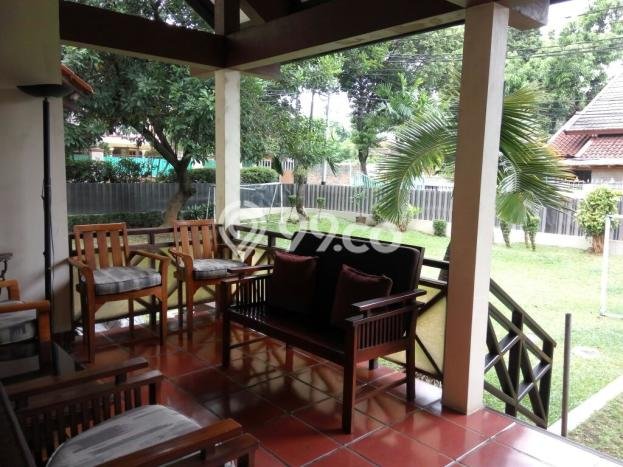 Rumah Luxury Modern Tanpa Renovasi di Warung Buncit Jakarta Selatan Rumah Luxury Modern Tanpa Renovasi di Warung Buncit Jakarta Selatan