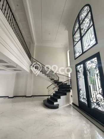 Siap Huni Rumah Mewah 4 Kamar di Wiyung Dekat ke Mana Saja Siap Huni Rumah Mewah 4 Kamar di Wiyung Dekat ke Mana Saja