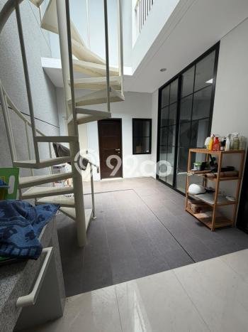 Ready to Use! Luxury House LT 120m2 Desain Elegan di Citraland Ready to Use! Luxury House LT 120m2 Desain Elegan di Citraland