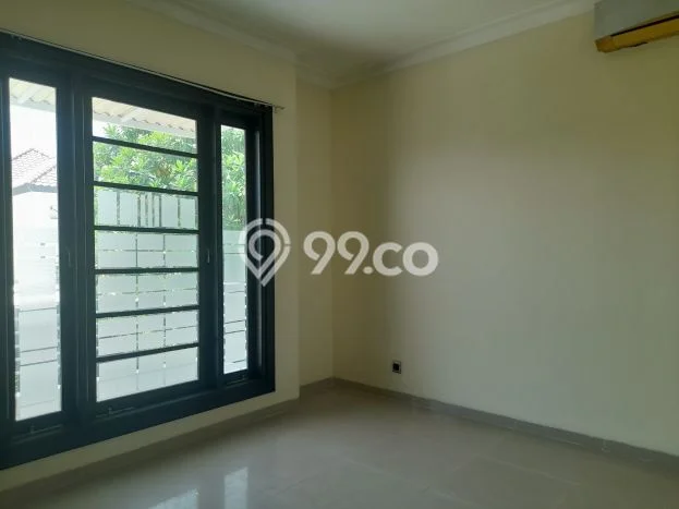 Dijual Cepat Rumah Bagus Siap Huni LB 150m2 di Wiyung, Surabaya Dijual Cepat Rumah Bagus Siap Huni LB 150m2 di Wiyung, Surabaya
