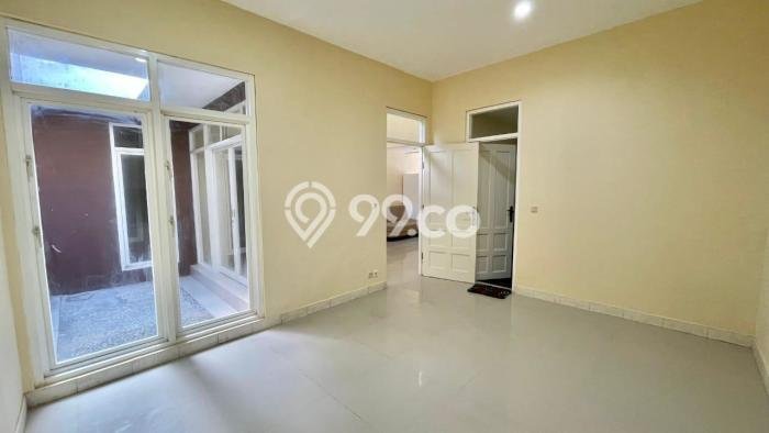 Rumah Modern 3 KT LT 150m2 di Citraland Rumah Modern 3 KT LT 150m2 di Citraland