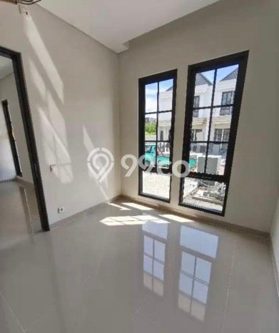 Dijual Cepat Rumah Favorit Siap Huni LB 138m2 di Wiyung, Surabaya Dijual Cepat Rumah Favorit Siap Huni LB 138m2 di Wiyung, Surabaya