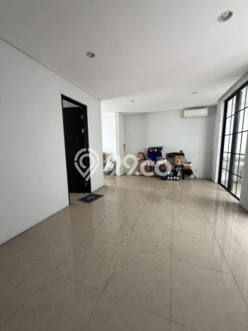 Ready to Use! Luxury House LT 120m2 Desain Elegan di Citraland Ready to Use! Luxury House LT 120m2 Desain Elegan di Citraland