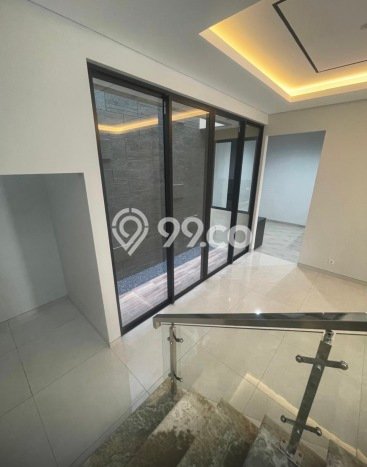 Rumah Luxury Modern Siap Huni di Citraland Surabaya Rumah Luxury Modern Siap Huni di Citraland Surabaya