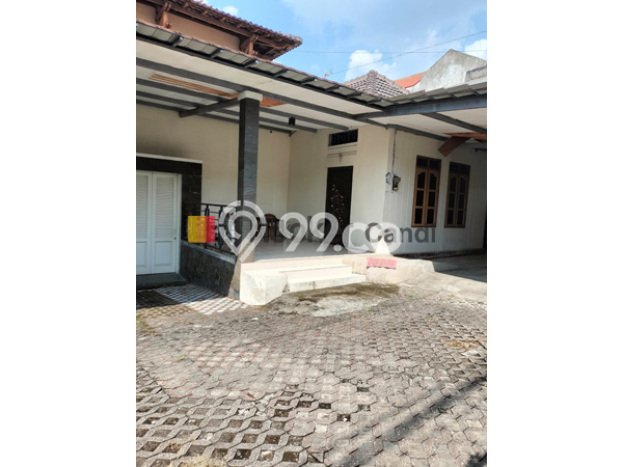 For Sale! Premium House LT 421m2 Desain Elegan di Kalibanteng kidul For Sale! Premium House LT 421m2 Desain Elegan di Kalibanteng kidul