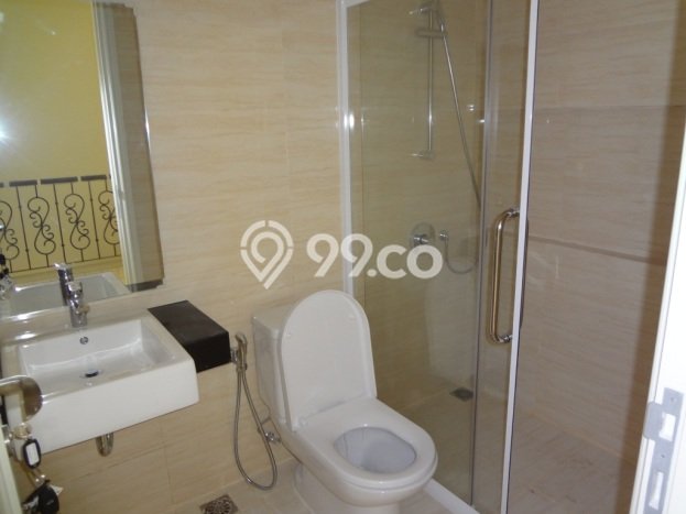 Disewakan Rumah Harga Terjangkau di Green Lake City Jakarta Barat Punya 3 KT Disewakan Rumah Harga Terjangkau di Green Lake City Jakarta Barat Punya 3 KT