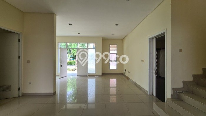 Rumah Elit LB 270m2 Siap Pakai Desain Elegan di Green Lake City, Jakarta Barat Rumah Elit LB 270m2 Siap Pakai Desain Elegan di Green Lake City, Jakarta Barat
