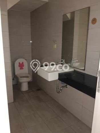 Rumah Luas Asri 3 KT Siap Huni di Green Lake City Jakarta Barat Rumah Luas Asri 3 KT Siap Huni di Green Lake City Jakarta Barat