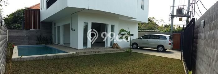 Ready to Use! Premium House LT 256m2 Desain Modern di Umalas Ready to Use! Premium House LT 256m2 Desain Modern di Umalas