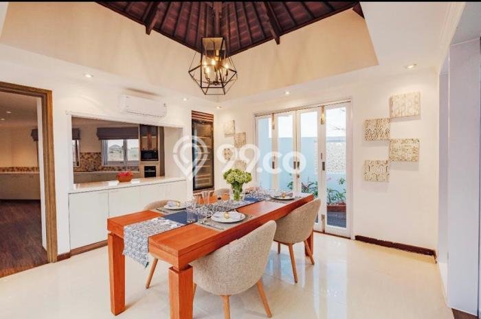 Rumah Elit LB 350m2 Siap Huni Desain Elegan di Benoa, Badung Rumah Elit LB 350m2 Siap Huni Desain Elegan di Benoa, Badung
