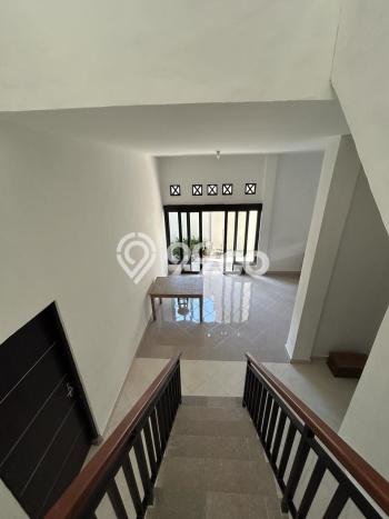 Rumah Strategis Modern Lb 250m2 di Denpasar Timur, Denpasar Rumah Strategis Modern Lb 250m2 di Denpasar Timur, Denpasar