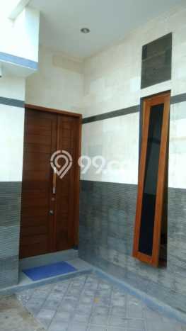 Disewakan! Rumah 2 Kamar Tidur &
1 Kamar Mandi di Seminyak, Badung Disewakan! Rumah 2 Kamar Tidur &
1 Kamar Mandi di Seminyak, Badung