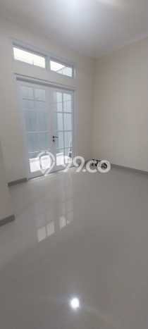 Jual Rumah Eksklusif 5 KT di Kota Wisata, Bogor Jual Rumah Eksklusif 5 KT di Kota Wisata, Bogor
