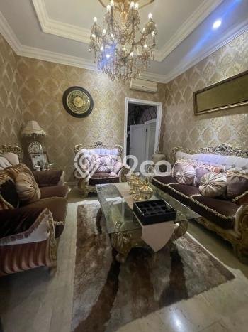 Rumah Mewah LB 500m2 Siap Huni Desain Elegan di Kota Wisata, Bogor Rumah Mewah LB 500m2 Siap Huni Desain Elegan di Kota Wisata, Bogor