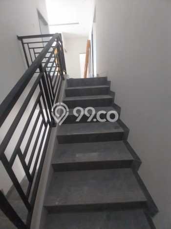 Rumah Elit Modern Siap Huni di Kota Wisata Bogor Rumah Elit Modern Siap Huni di Kota Wisata Bogor