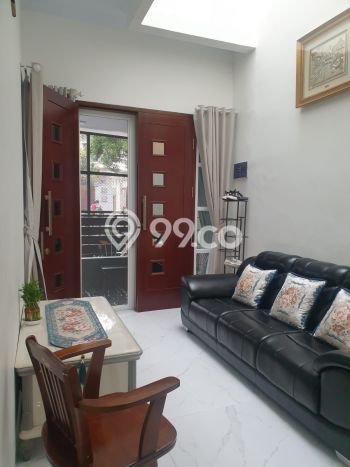 Hunian Mewah Siap Huni LT 215m2 di Kebon Jeruk, Jakarta Barat Hunian Mewah Siap Huni LT 215m2 di Kebon Jeruk, Jakarta Barat