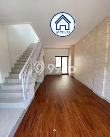 LOKASI STRATEGIS! Ruko di BSD, Luas 80m2m², Kawasan Komersial LOKASI STRATEGIS! Ruko di BSD, Luas 80m2m², Kawasan Komersial