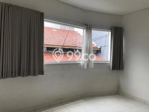 Rumah sewa siap pakai 3 KT di Tanjung Duren, Jakarta Barat Rumah sewa siap pakai 3 KT di Tanjung Duren, Jakarta Barat