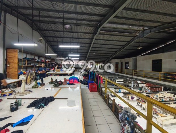 Unit Gudang Dijual di Tangerang LT 2340m2 & LB 1600m2 Unit Gudang Dijual di Tangerang LT 2340m2 & LB 1600m2