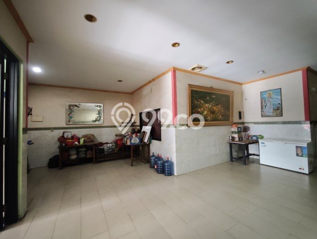 Hunian Mewah LB 400m2 Siap Pakai Desain Elegan di Grogol, Jakarta Barat Hunian Mewah LB 400m2 Siap Pakai Desain Elegan di Grogol, Jakarta Barat